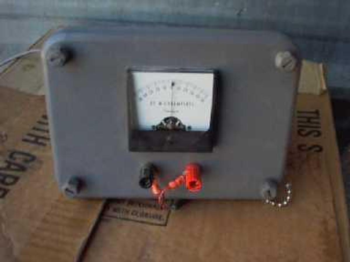 Used DC MICROAMPERES METER SCALE READS 50 TO 50. (lab48.jpg)To see a picture of this lab equ.