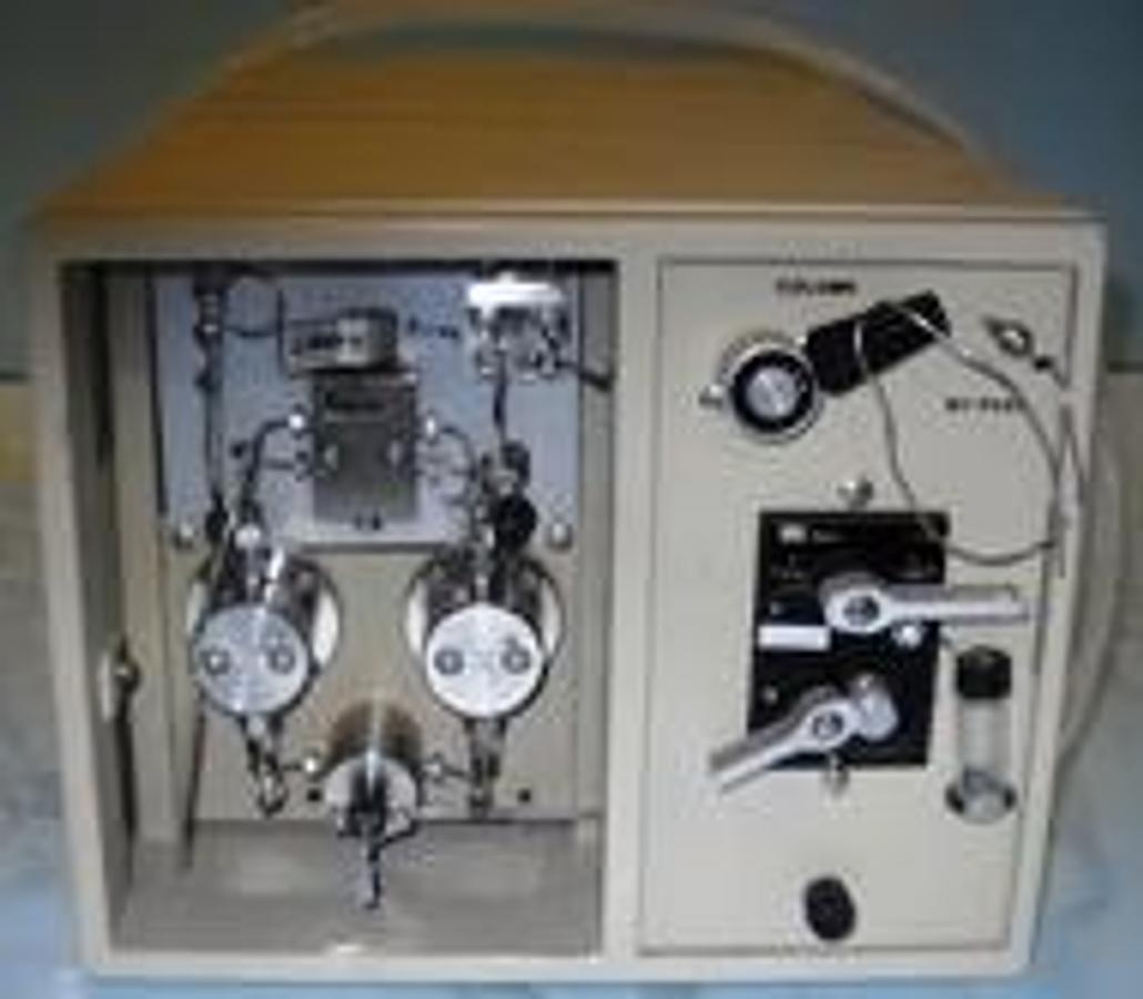 Used WATERS 600 MULTI SOLVENT DELIVERY SYSTEM FLUID UNIT