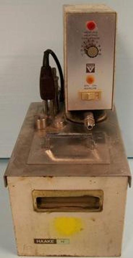 Used QTY. 1. HAAKE FS SMALL HEATING CIRCULATING BATH