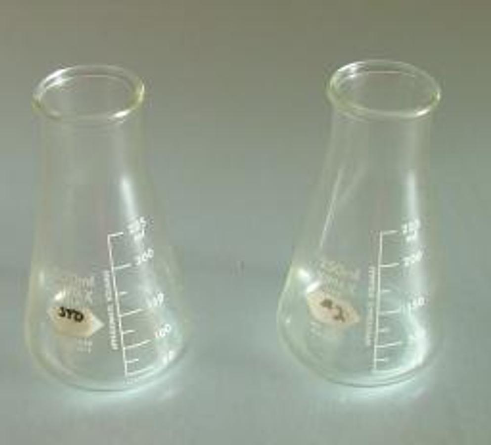 Used KIMAX NO. 26650 ERLENMEYER FLASK 250 ML