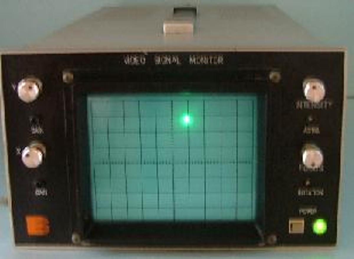 Used QTY. 1. LEADER ELECTRONICS CORP VIDEO SIGNAL MONITOR