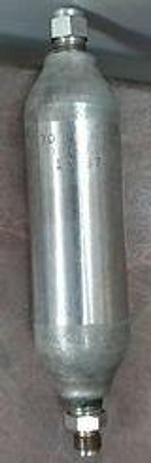 Used HOKE SAMPLE CYLINDER