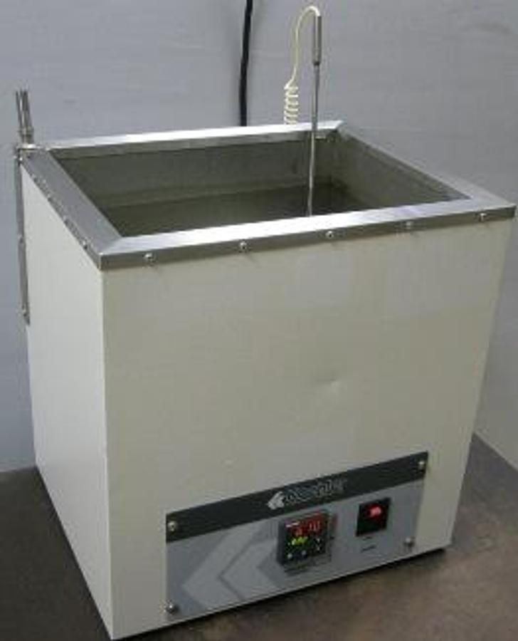 Used QTY. 1. KOEHLER INSTRUMENT K-25330 HEATED COPPER CORROSION TEST TUBE BATH