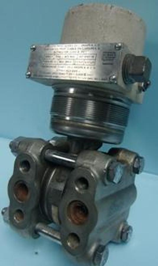 Used TAYLOR INSTRUMENT A DIVISION OF COMBUSTION ENGINEERING