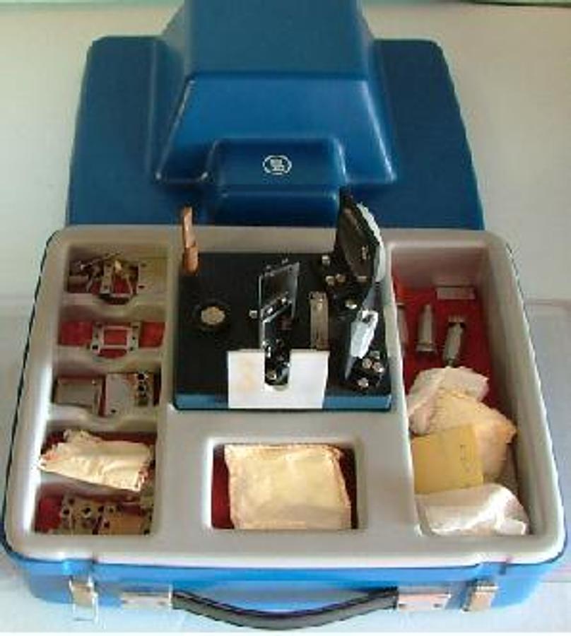 Used QTY. 1. BARNES ENGINEERING MODEL: 131? ATR-3 ATR (ATTENUTED TOTAL REFLECTANCE) UNIT. ENCLOSED IN A HARD SIDE CHARRING CASE.