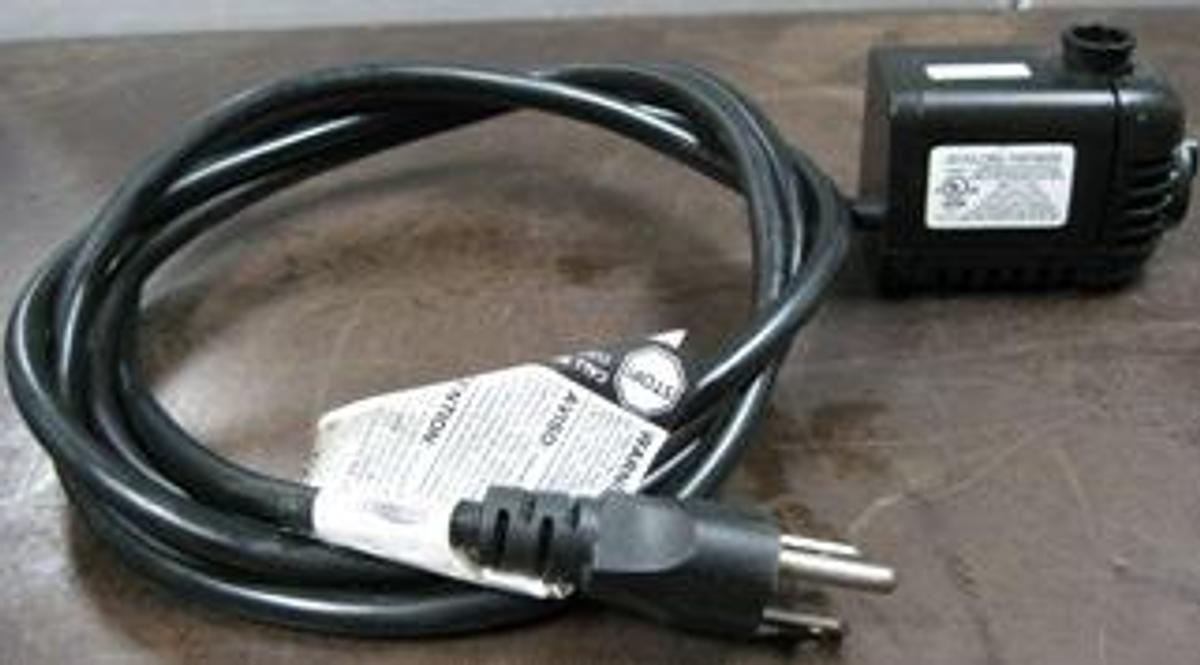 Used QTY. 2. GEO GLOBAL PARTNER SUBMERSIBLE FOUNTAIN WATER PUMP