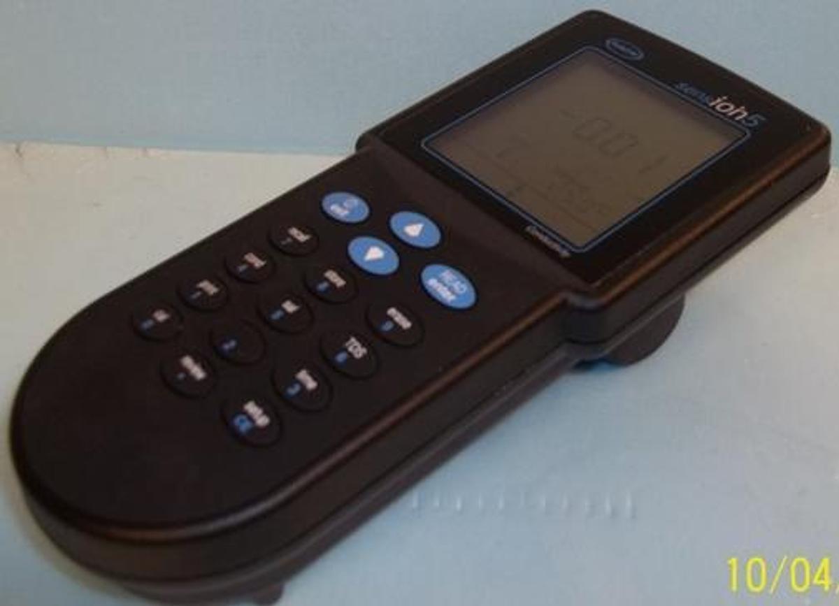 Used HACH CO. SENSIONS CONDUCTIVITY (PORTABLE) METER
