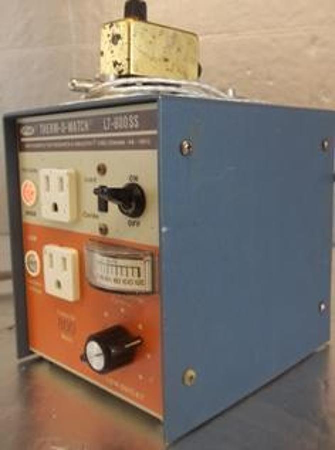 Used GLAS-COL I2R THERMO-WATCH CAT: L7-800SS 115 VOLTS HIGH VARIABLE VOLTAGE LOW 800 WATTS FUSE TYPE ABC-8