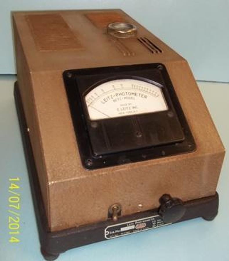 Used E. LEITZ INC. LEITZ PHOTOMETER BETZ MODEL