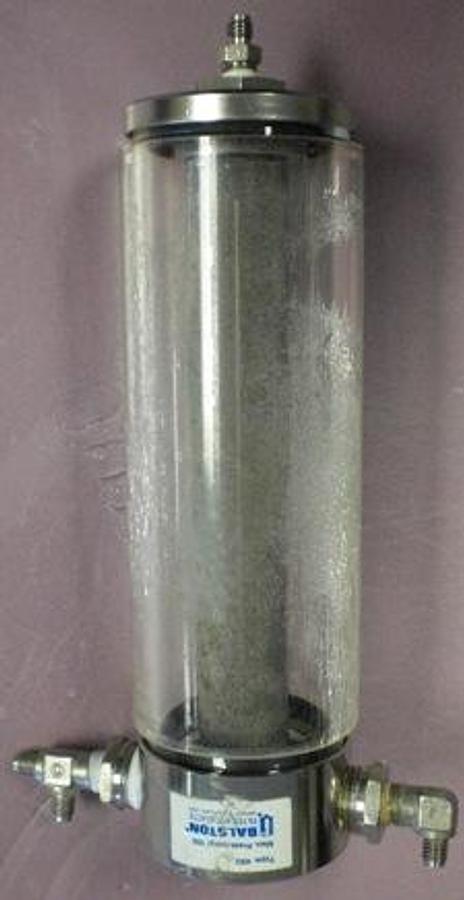 Used QTY. 1. BALSTON FILTER TYPE 45G MAX PRESSURE: 100 PSIG (GLASS AND STAINLESS STEEL).