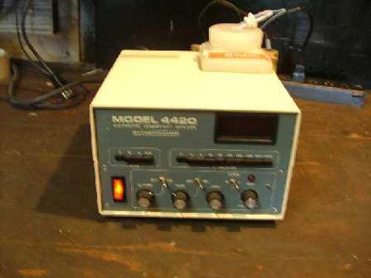 Used QTY. 1. 0.I. ANALYTICAL ELECTROLYTIC CONDUCTIVITY DETECTOR MODEL 4420 ELCD