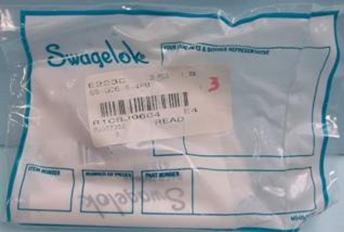 Used QTY. 3. SWAGELOK E223C SS-QC6-S-4PM R1CBJ0604 E4 P377353 READ 3 MS 08-02/M.