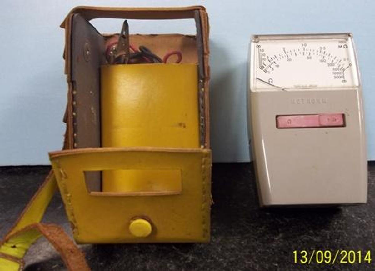 Used QTY. 1. METROHM INSULATION AND CONTINUITY TESTER CAT. NO. 7020 0-5000 OHMS