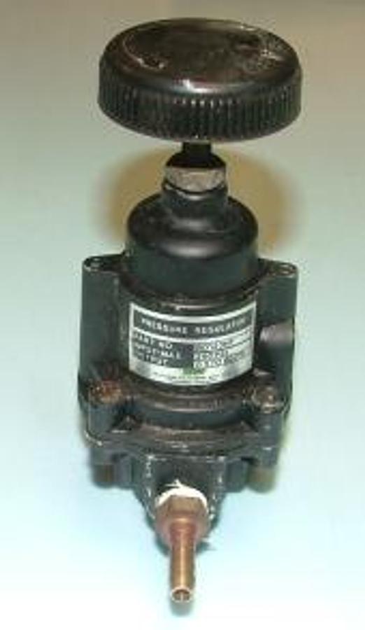 Used QTY. 1. FOXBORO PRESSURE REGULATOR P/N B0123HF INPUT MAX 250PSI OUTPUT 0.5-60PSI . ).