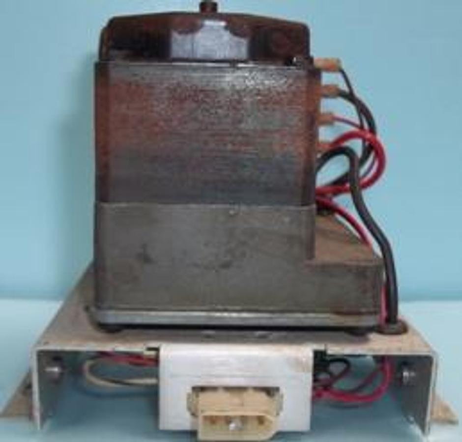 Used QTY. 1. HACH COMPANY MODEL NO.: 4204 RATED VOLTS: 118V