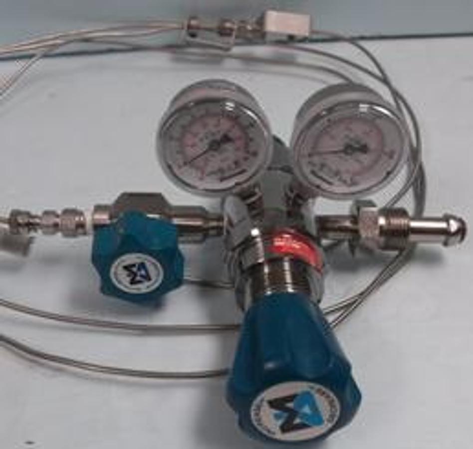 Used MATHESON REGULATOR