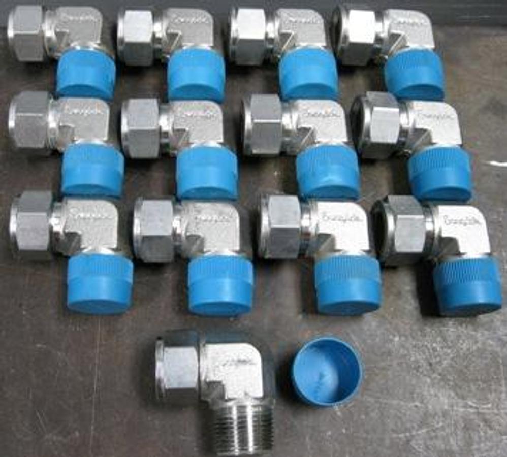 Used QTY. 13. SWAGELOK STAINLESS STEEL SWAGELOK TUBE FITTING