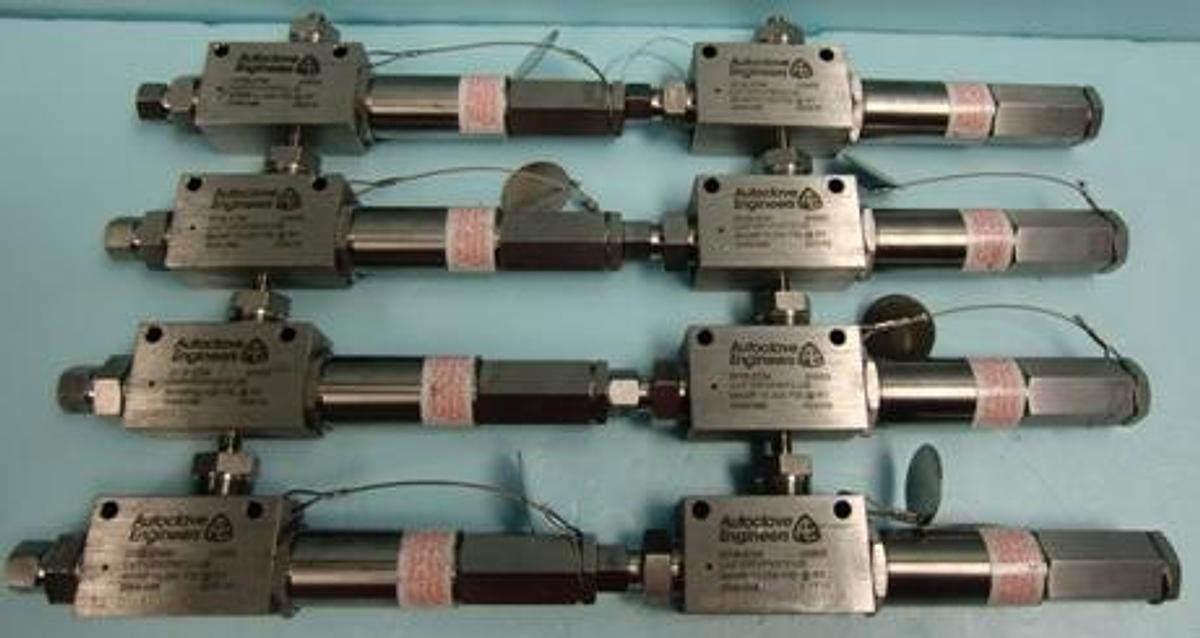 Used QTY. 8. PARKER / AUTOCLAVE ENGINEERS MEDIUM TO HIGH PRESSURE METAL SEAT RELIEF VALVE - RVP. 201B-2724 316SS CAT. 10RVP9072 MAWP 10