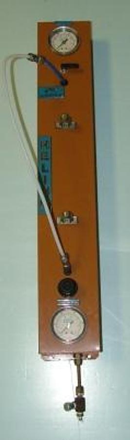 Used QTY. 1. ALLTECH REGULATOR BOX HELIUM INLET PRESSURE GAUGE OUTLET PRESSURE GAUGE R07-100RNK A INLET 300 PSIG MAX OUTLET 100PSIG MAX TEMP 150 DEG F MAX .