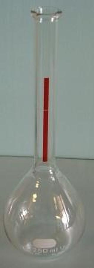 Used PYREX: NO. 5600 VOLUMETRIC FLASK 250ML TC 20 DEG. C