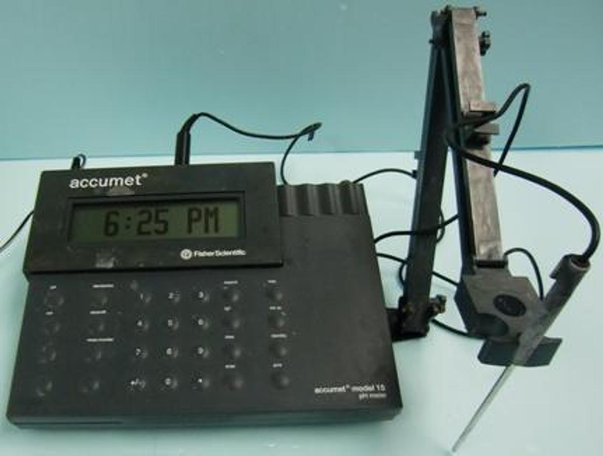 Used FISHER SCIENTIFIC ACCUMET MODEL 15 PH METER 12 V 500