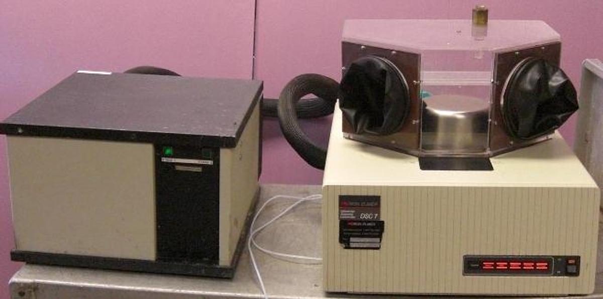 Used PERKIN ELMER DIFFERENTIAL SCANNING COLORIMETER