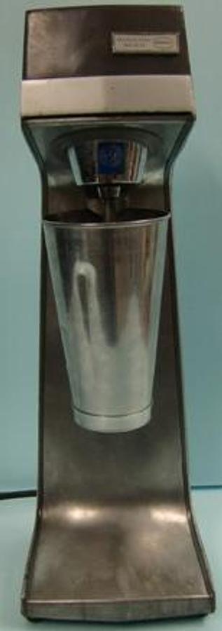 Used QTY. 1. HAMILTON BEACH SCOVILL DIVISION MODEL NO. 936 DRINK MIXER 125 WATTS 120 VOLTS AC 60 CY UL LISTED CSA 71159360001 WITH 1. MIX'N WHIP 900 ML STAINLESS STEEL CUP.