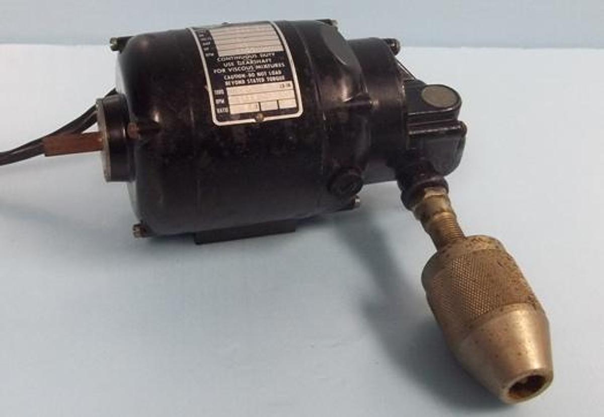 Used QTY. 1. GK HELLER HEAVY DUTY LABORATORY RING STAND OVER HEAD MIXER / STIRRER TYPE: GT21-18