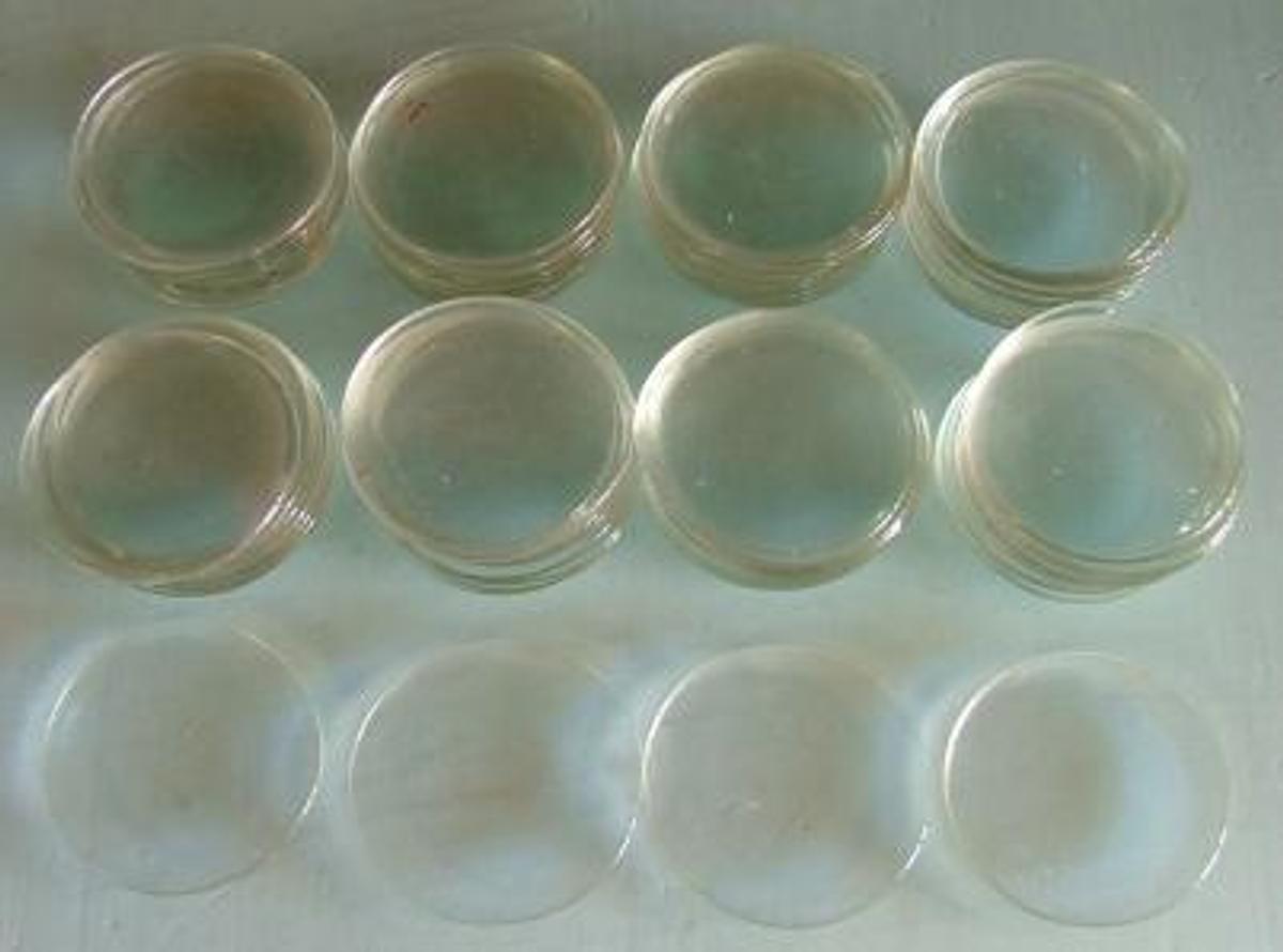 Used QTY. 84. WATCH GLASSES: 2.5" DIA