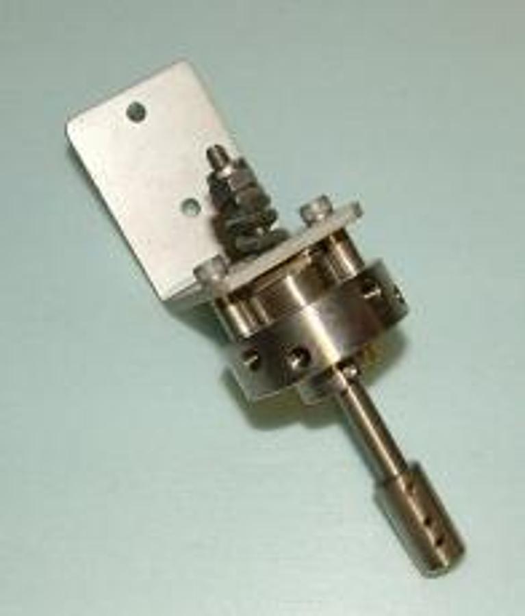 Used VICI VALVE 4 PORT.