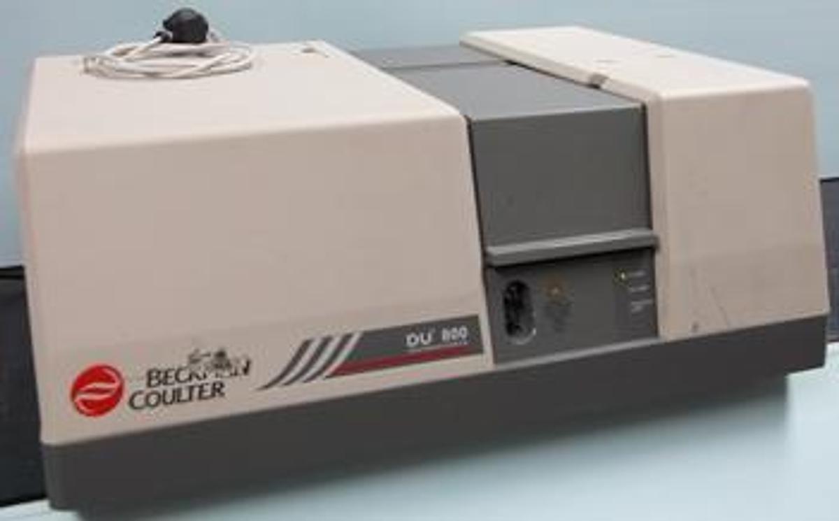 Used QTY. 1. BECKMAN COULTER DU 800 SPECTROPHOTOMETER