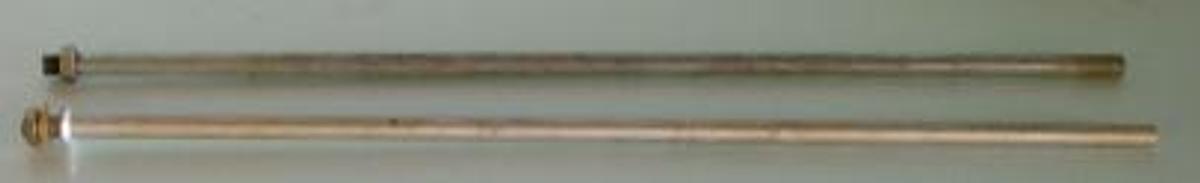 Used BASE RODS FOR LAB STAND 24"