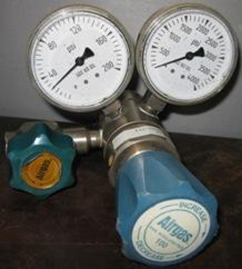 Used AIRGAS REGULATOR