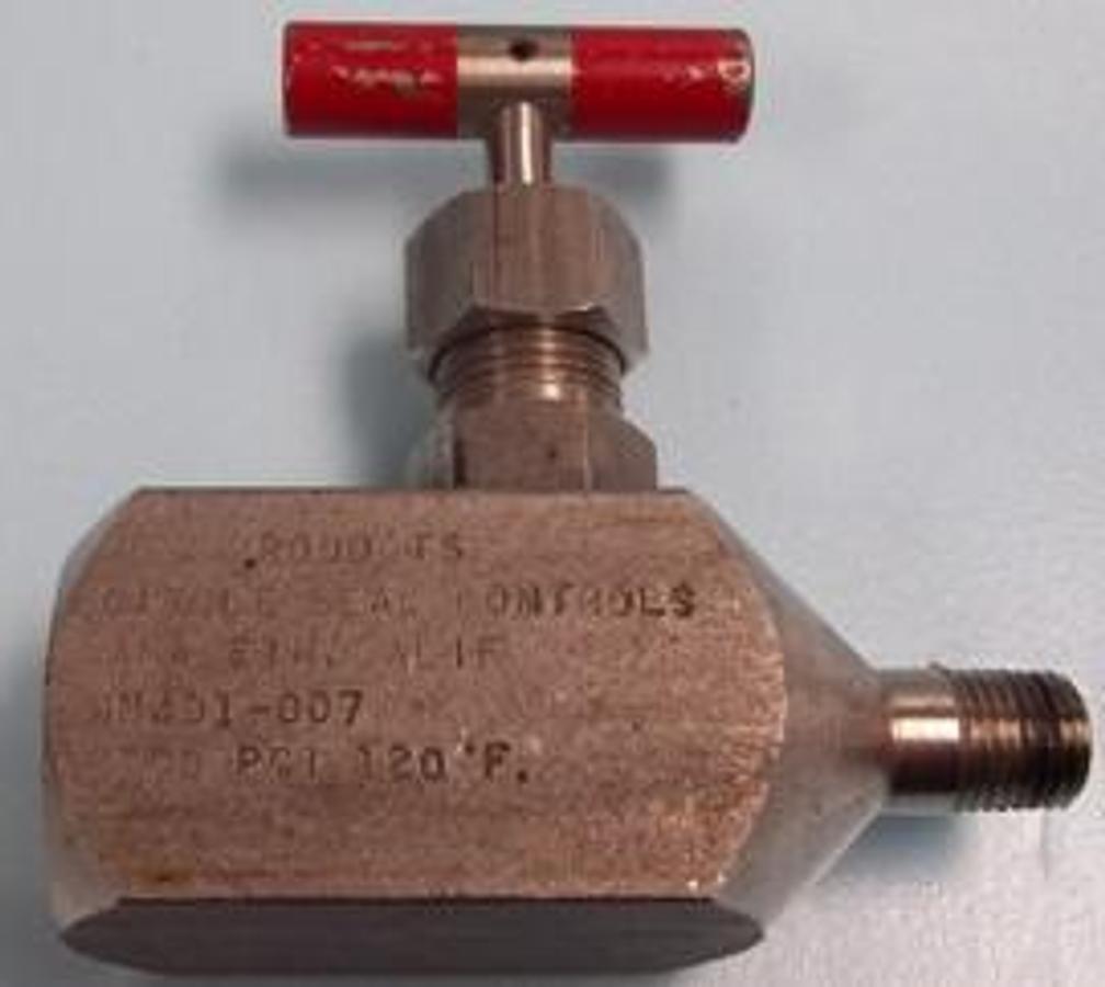 Used QTY. 1. HEX PRODUCTS CIRCLE SEAL CONTROLS ANAHEIM CALIFORNIA