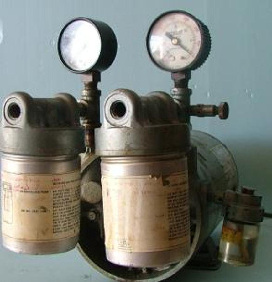 Used QTY. 1. GAST VACUUM MODEL: 0522-V441800