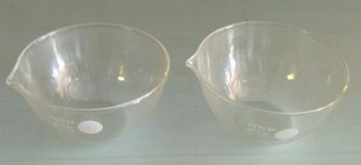 Used PYREX: POURING BOWLS 105X55 NO. 3180 4" DIA