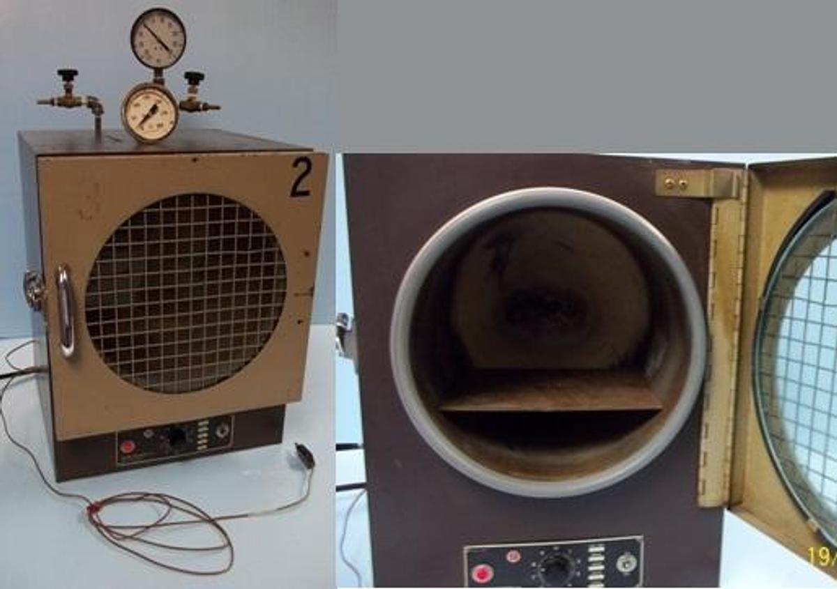 Used LAB-LINE INSTRUMENTS INC VACUUM OVEN 300?C MAX CAT NO 3620