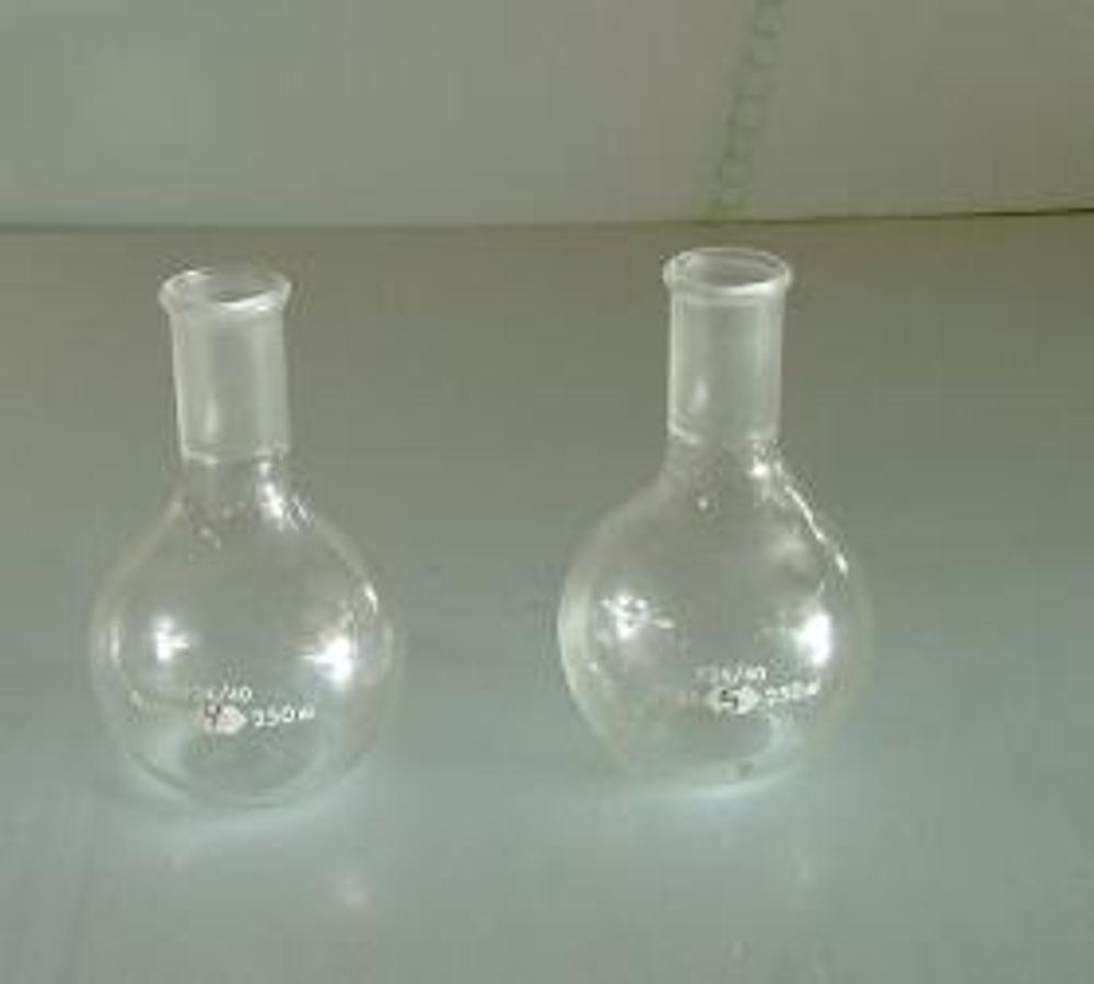 Used QTY. 2. KIMAX 250 ML FLAT BOTTOM BOILING FLASK WITH 24/40 GROUND GLASS NECK. .