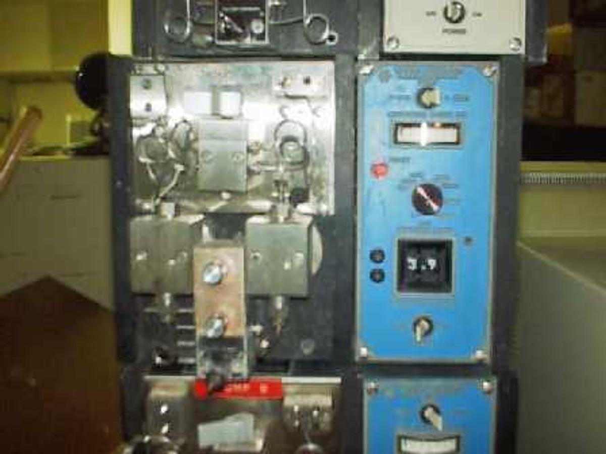 Used WATERS ASSOCIATES CHROMATOGRAPHY PUMP MODEL M-6000A