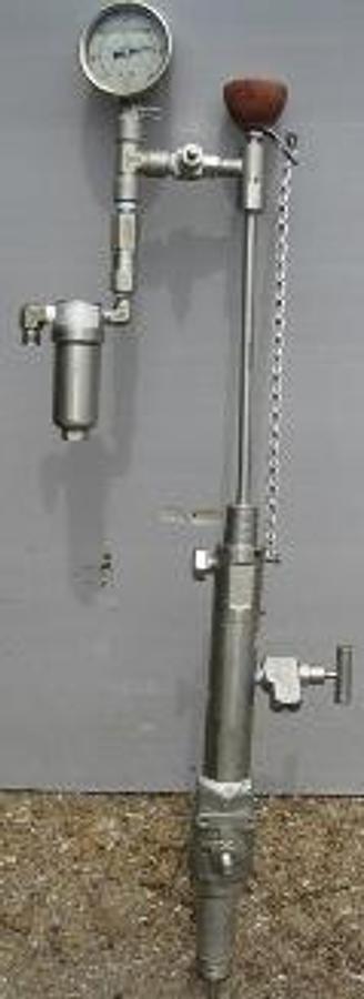 Used QTY. 1. SENTRY SAF-T-VISE