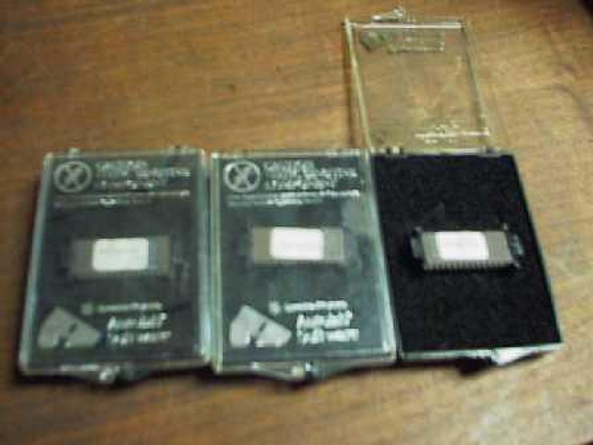 Used SPECTRA-PHYSICS AUTOLAB SOFTWARE E PROM A2556-162 12.5V PGM.