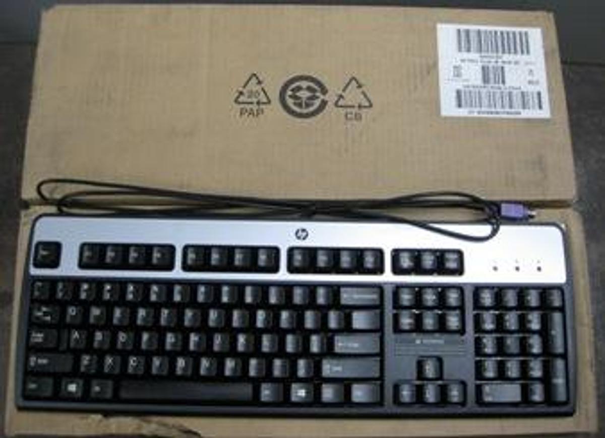 Used QTY. 1. HP KEY BOARD