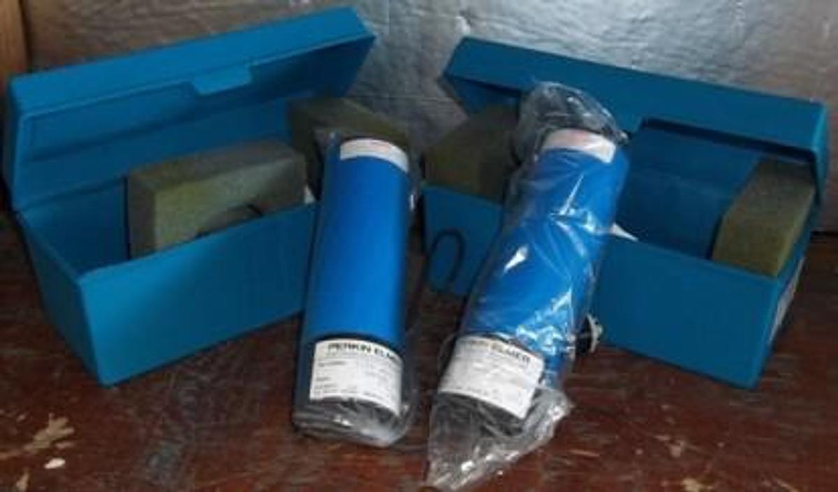 Used QTY. 2. PERKIN-ELMER ELECTRODELESS DISCHARGE LAMP PART: NO66-1224