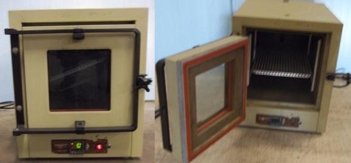 Used NATIONAL APPLIANCE VACUUM LAB OVEN MODEL: 5851-3 SERIAL: 1-73-4155 120V 60HZ 1 PHASE FRONT DIGITAL READ OUT AND CONTROLLER.