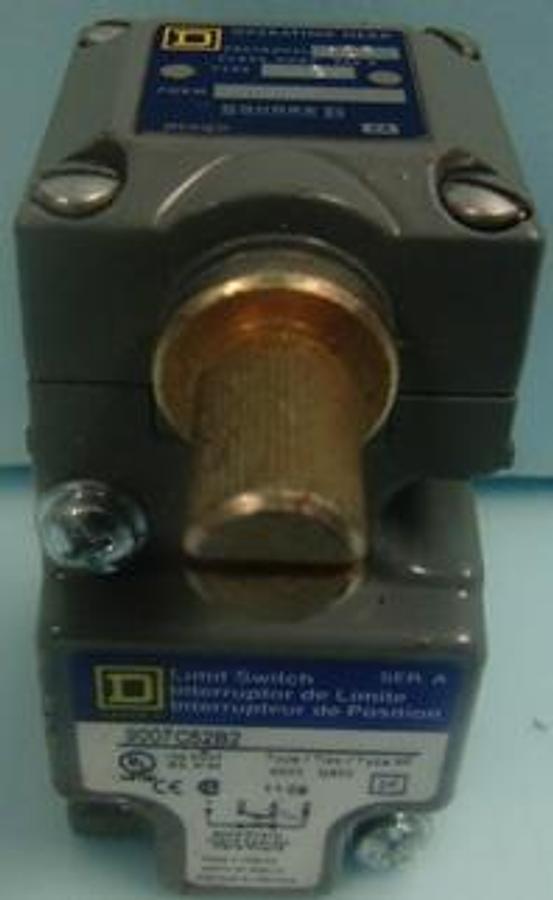 Used SQUARE D LIMIT SWITCH 9007C52B2IND. SER. A CONT. EQ A169 TYPE A600 1109 24 1