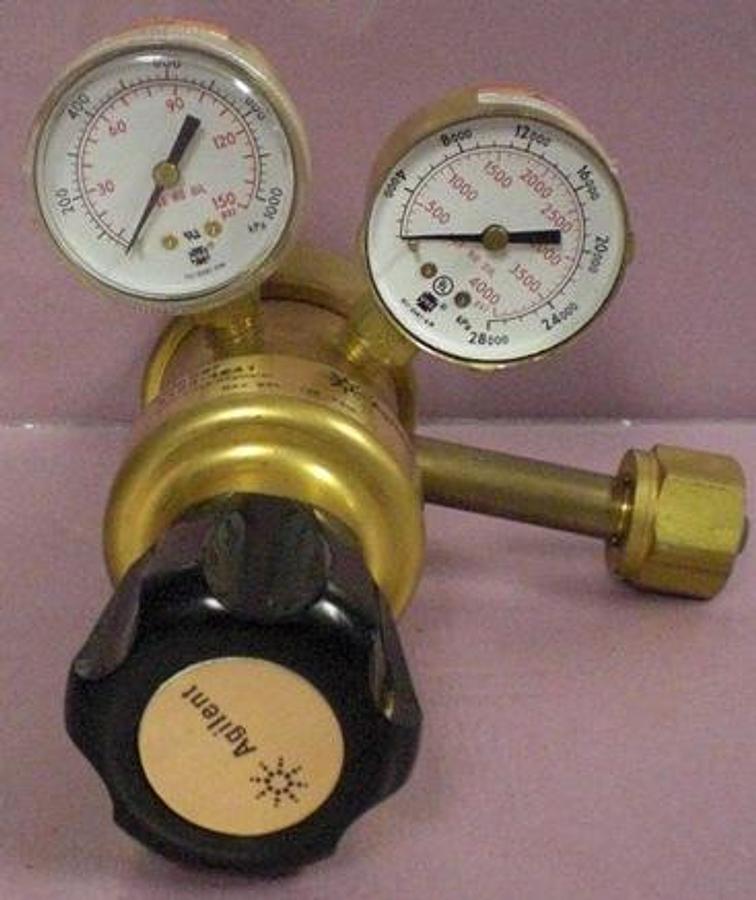 Used AGILENT DUAL GUAGE MULTISTAGE REGULATOR