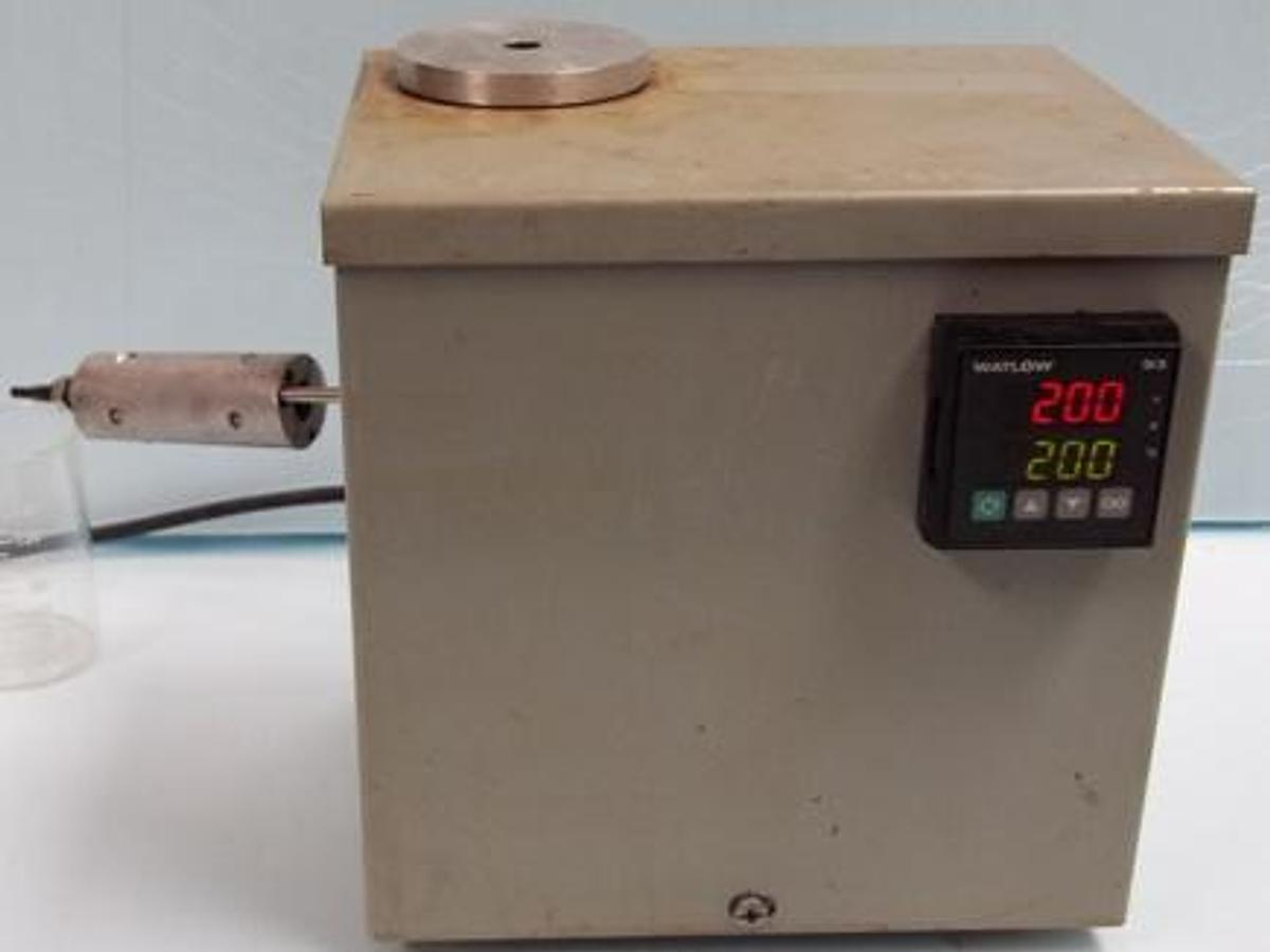 Used QTY. 1. NO NAME OIL HEATER FOR DENSITY METER