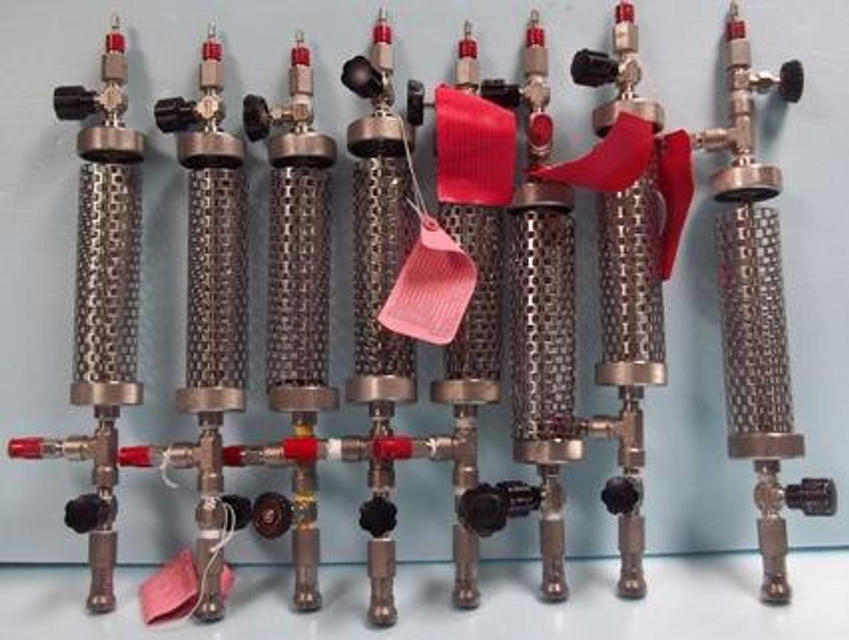 Used QTY. 8. STAINLESS STEEL PRESSURE VESSEL ENCLOSURE WITH 2. SWAGELOK SS-14DKM4 VALVE WITH 1. SWAGELOK 316 PRESSURE RELIEF VALVE WITH. 1. SWAGELOK FEMALE QUIK-CONNECT WITH 1. SWAGELOK MALE QUIK-CONNECT WITH 1. STAINLESS STEEL MESH SLEEVE.