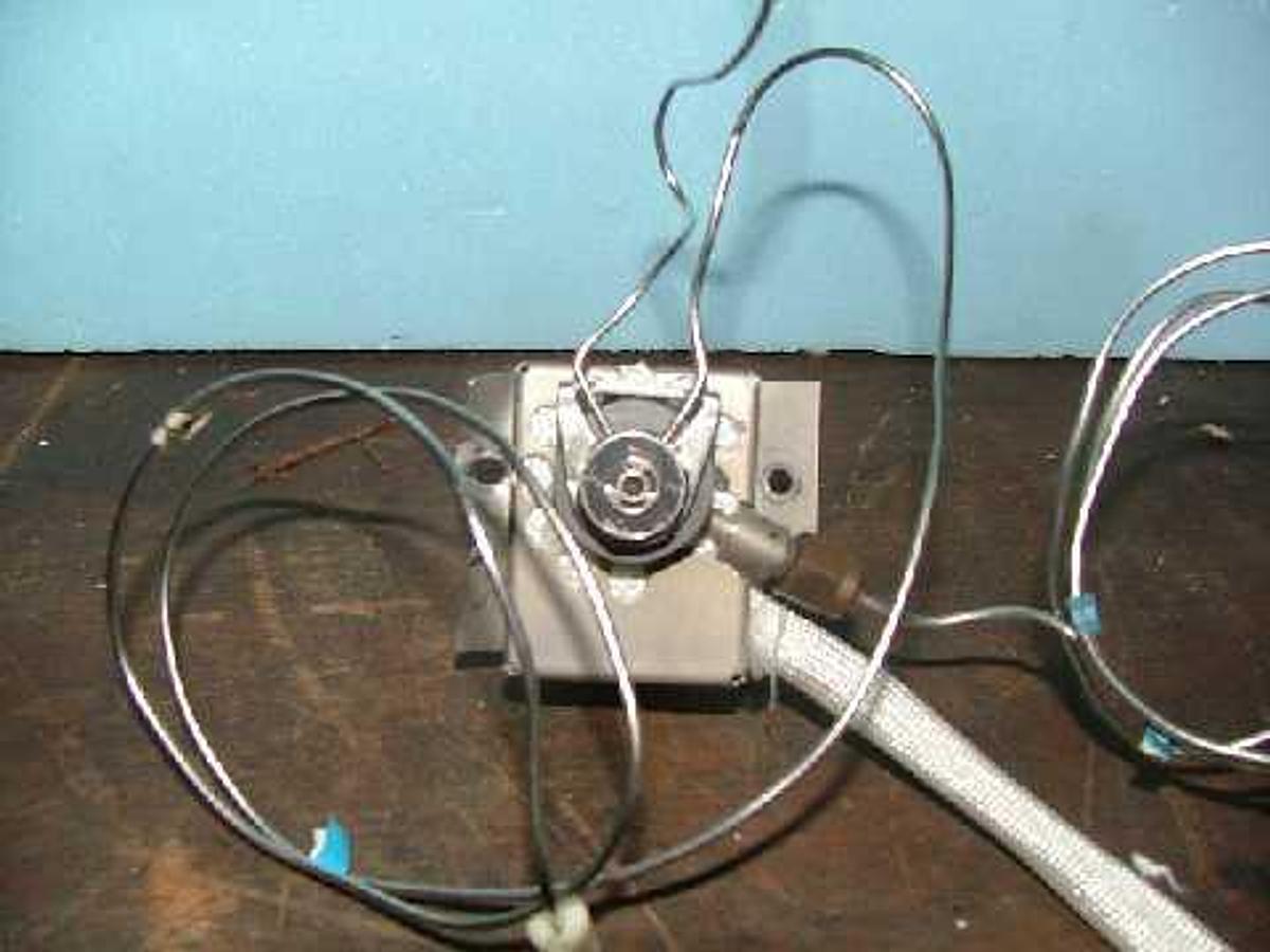 Used QTY. 1. HEWLETT PACKARD 5890 II G.C. SPLIT / SPLITLESS INLET.