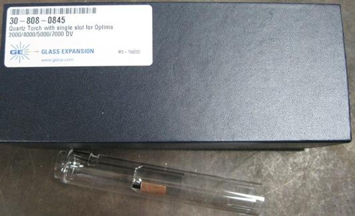 Used QTY. 1. GE GLASS EXPANSION QUARTZ TORCH WITH SINGLE SLOT FOR OPTIMA 2000/4000/5000/7000 DV